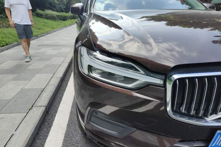 Used Volvo XC60 2018 T5 4x4 Zhiyi Edition Right Front Headlight