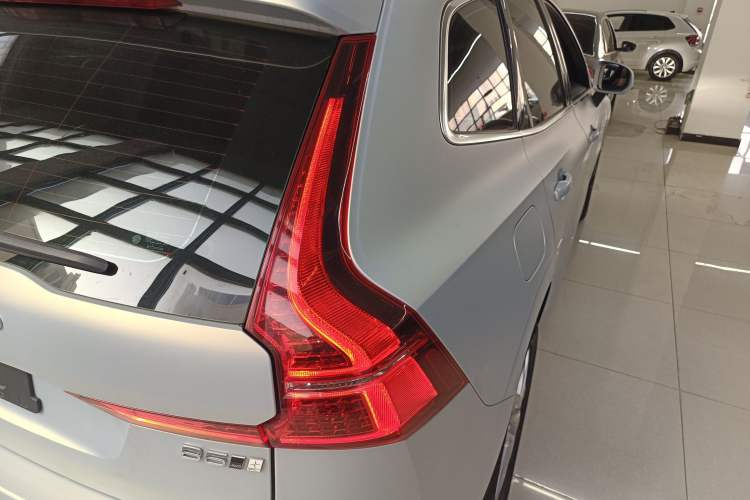Used Volvo XC60 2018 T5 4x4 Zhiyi Edition Right Rear Taillight