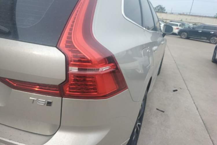Used Volvo XC60 2018 T5 4x4 Smart Edition Right Rear Taillight