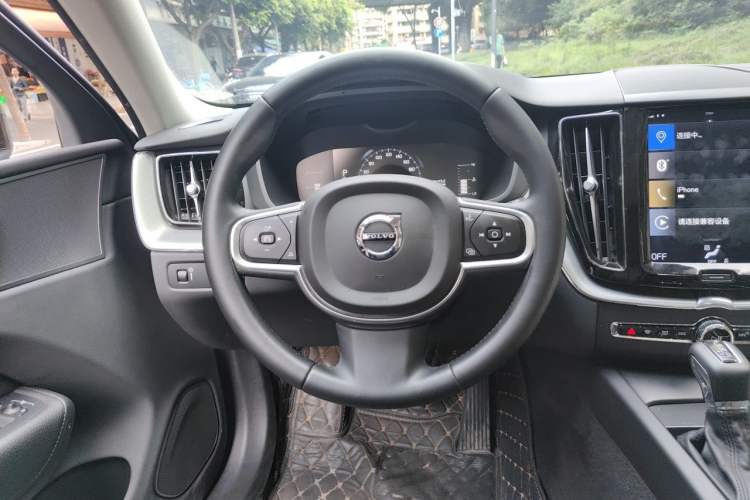 Used Volvo XC60 2018 T5 4x4 Zhiyi Edition Steering Wheel