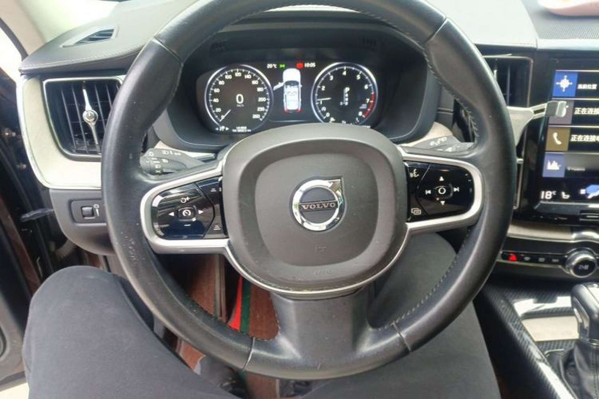 Used Volvo XC60 2018 T5 4x4 Zhiya Luxury Edition Steering Wheel