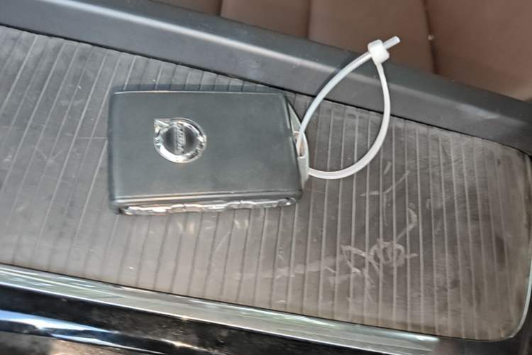 Used Volvo XC60 2018 T5 4x4 Zhiyi Edition Vehicle Key