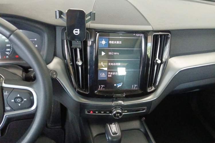 Used Volvo XC60 2018 T5 4x4 Zhiyi Edition Audio And AC Panel