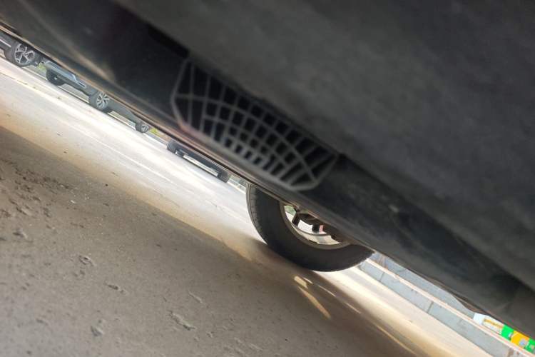 Used Volvo XC60 2018 T5 4x4 Zhiyi Edition Chassis Rear Left