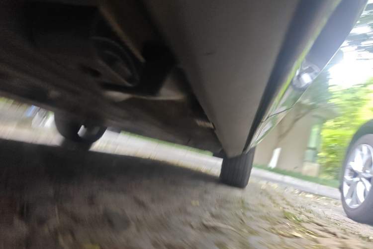 Used Volvo XC60 2018 T5 4x4 Smart Edition Chassis Rear Right