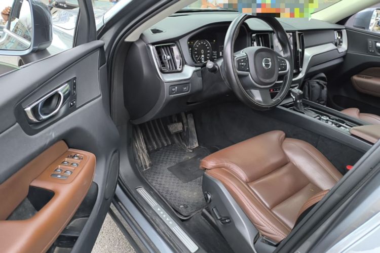 Used Volvo XC60 2018 T5 4x4 Zhiyi Edition Driver Seat