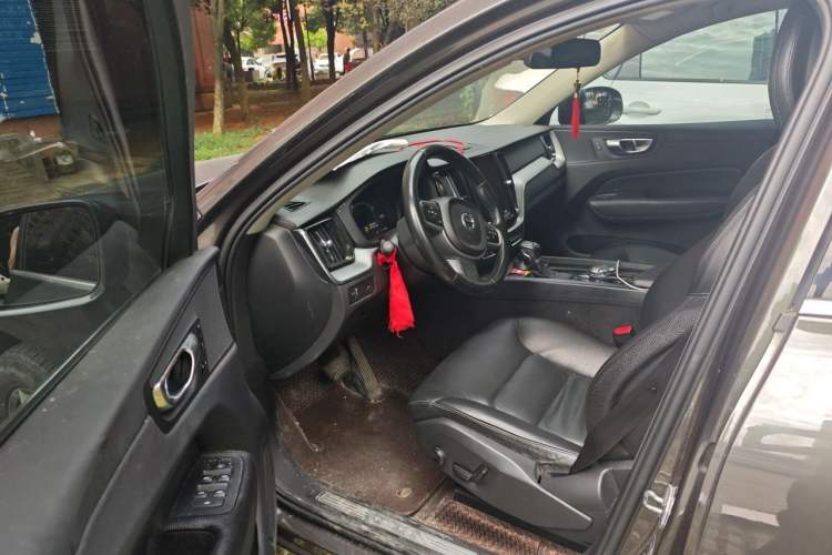 Used Volvo XC60 2018 T5 4x4 Zhiyi Edition Driver Seat
