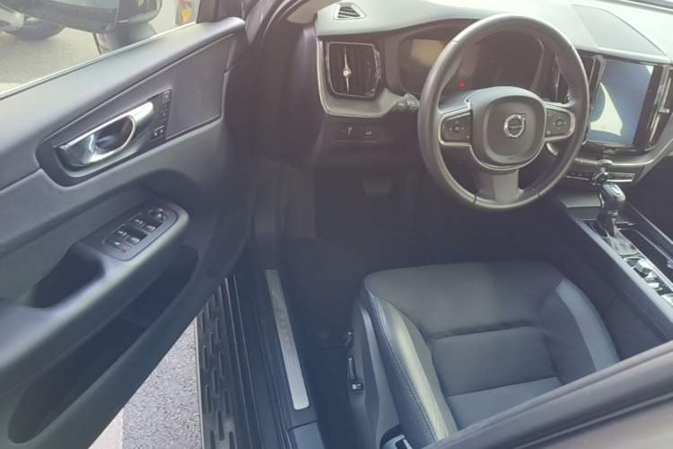 Used Volvo XC60 2018 T4 Zhiyi Edition Driver Seat