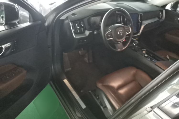 Used Volvo XC60 2018 T5 4x4 Zhiyi Edition Driver Seat