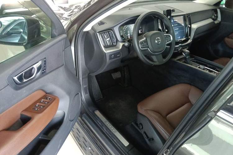 Used Volvo XC60 2018 T5 4x4 Zhiyi Edition Driver Seat