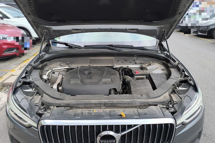 Used Volvo XC60 2018 T5 4x4 Zhiyi Edition Engine Bay