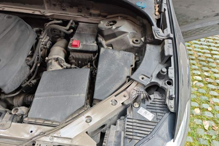 Used Volvo XC60 2018 T5 4x4 Zhiyi Edition Engine Bay Left