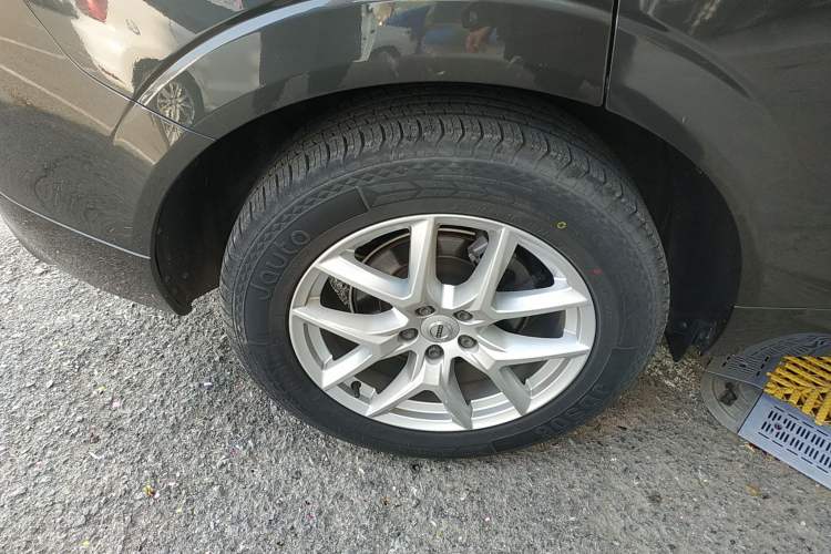 Used Volvo XC60 2018 T5 4x4 Zhiyi Edition Exterior 5