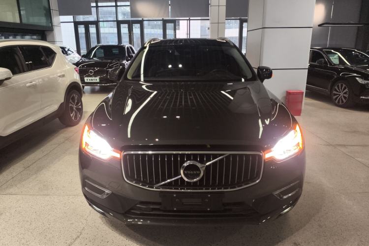 Used Volvo XC60 2018 T5 4x4 Zhiya Luxury Edition Front