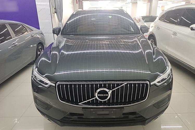 Used Volvo XC60 2018 T5 4x4 Smart Edition Front