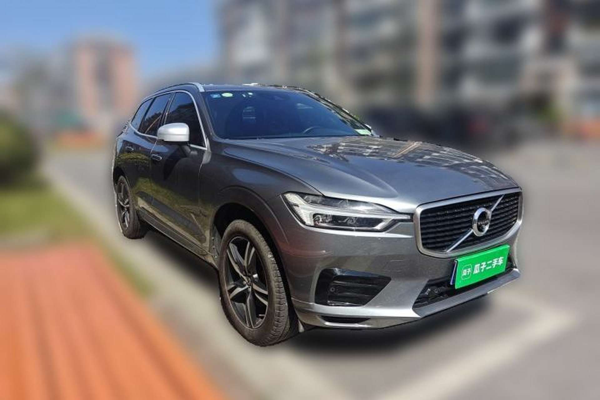 Used Volvo XC60 2018 T5 4x4 Smart & Sporty Edition Front Right 45 Deg