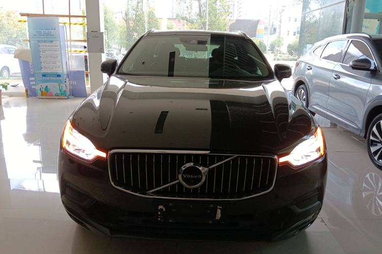 Used Volvo XC60 2018 T5 4x4 Zhiyi Edition Front