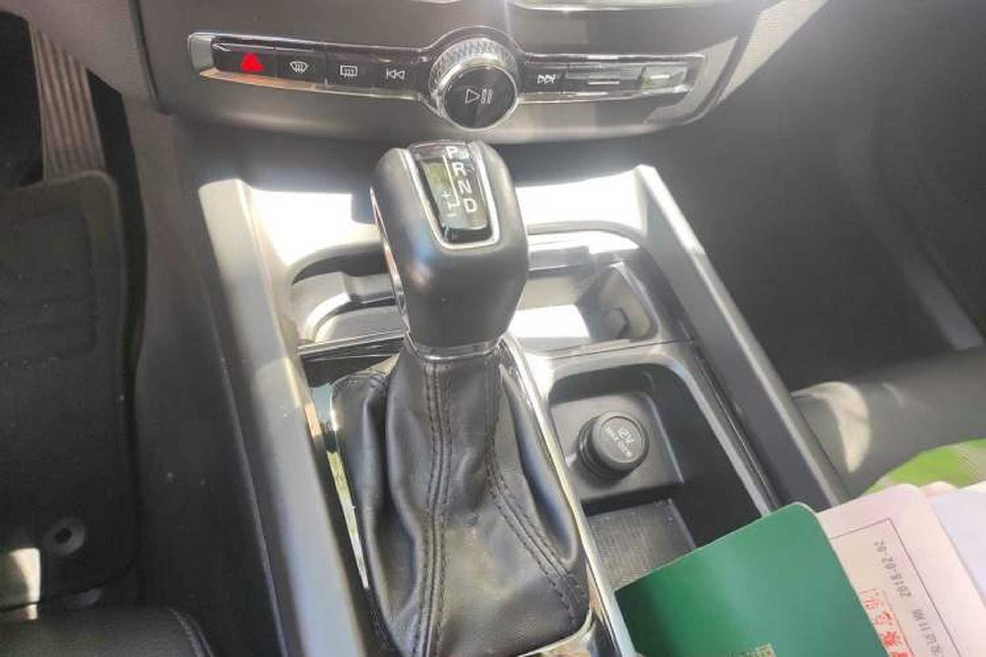 Used Volvo XC60 2018 T5 4x4 Zhiyi Edition Gear Lever