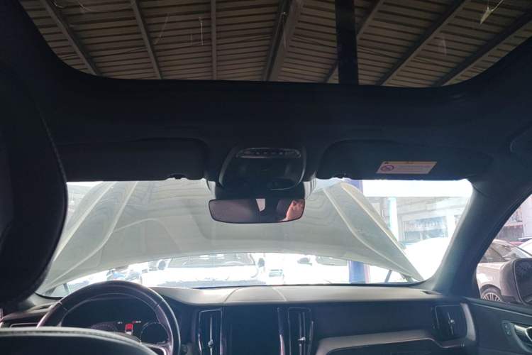 Used Volvo XC60 2018 T5 4x4 Smart & Sporty Edition Headliner