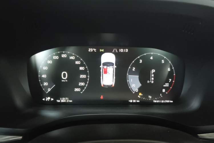 Used Volvo XC60 2018 T5 4x4 Smart Edition Instrument Cluster
