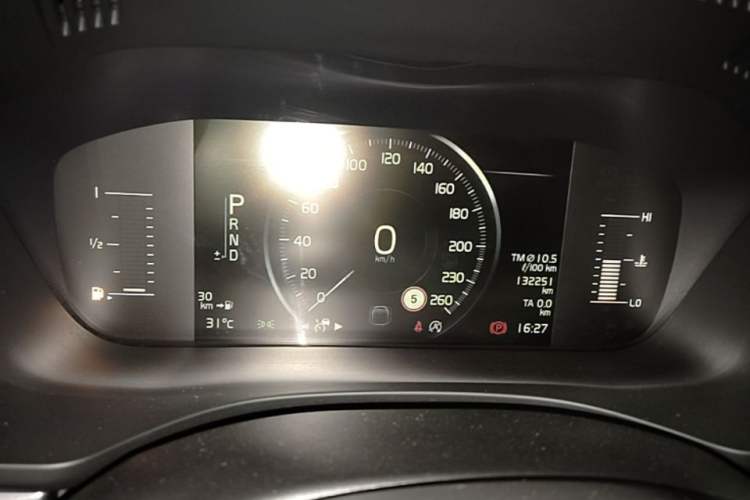 Used Volvo XC60 2018 T5 4x4 Smart Edition Instrument Cluster