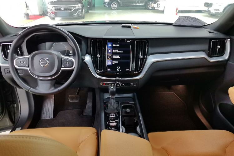 Used Volvo XC60 2018 T5 4x4 Zhiyi Edition Interior 3
