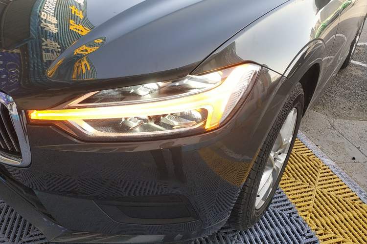 Used Volvo XC60 2018 T5 4x4 Zhiyi Edition Left Front Headlight