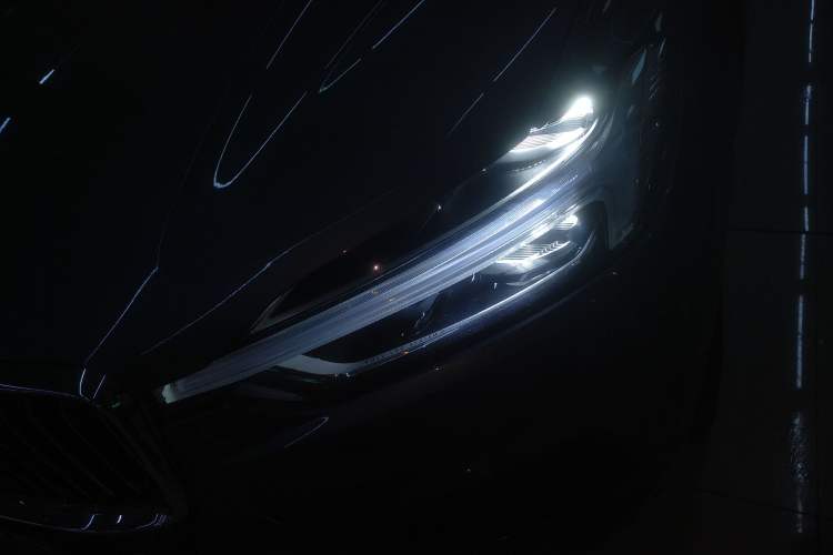 Used Volvo XC60 2018 T5 4x4 Zhiyi Edition Left Front Headlight