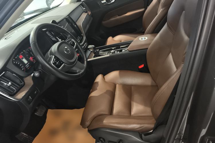 Used Volvo XC60 2018 T5 4x4 Zhiya Luxury Edition Left Front Seat
