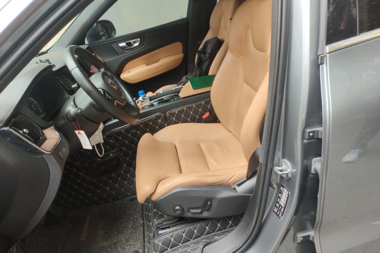 Used Volvo XC60 2018 T5 4x4 Zhiya Luxury Edition Left Front Seat