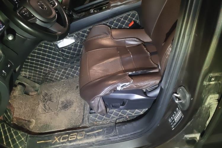 Used Volvo XC60 2018 T5 4x4 Smart Edition Left Front Seat