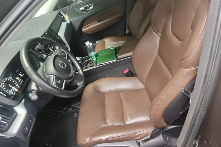 Used Volvo XC60 2018 T5 4x4 Smart Edition Left Front Seat