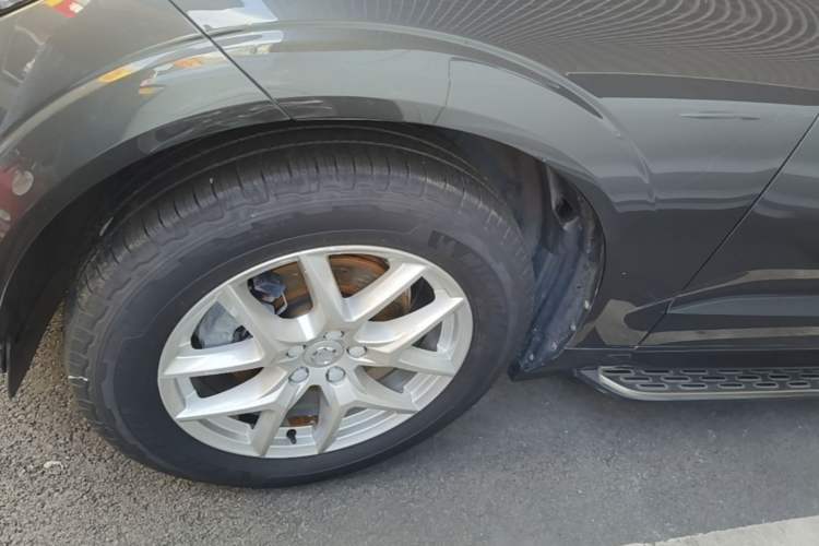 Used Volvo XC60 2018 T4 Zhiyi Edition Left Front Wheel Hub