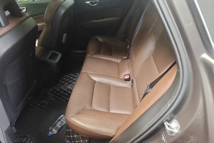 Used Volvo XC60 2018 T5 4x4 Smart Edition Left Rear Seat