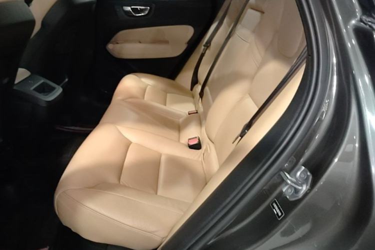 Used Volvo XC60 2018 T5 4x4 Smart Edition Left Rear Seat