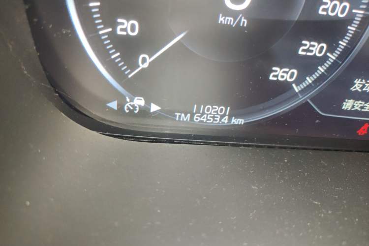Used Volvo XC60 2018 T5 4x4 Zhiya Luxury Edition Odometer Close Up