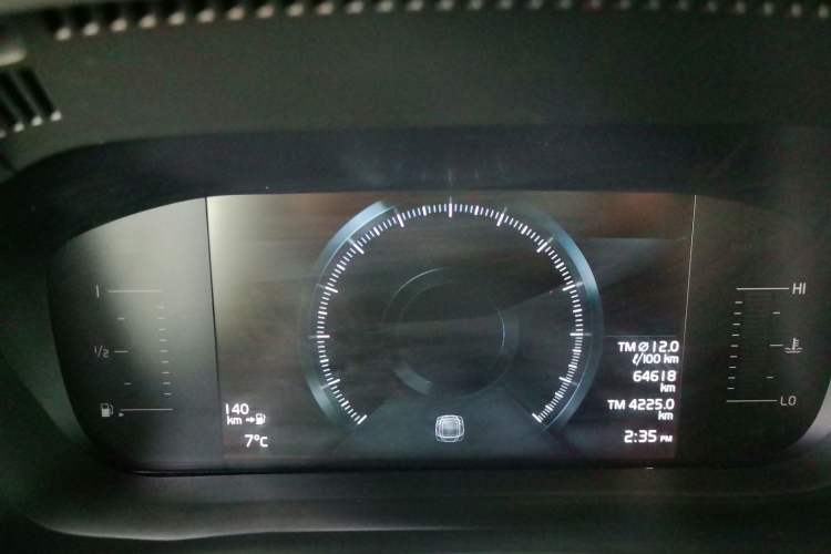 Used Volvo XC60 2018 T5 4x4 Zhiyi Edition Odometer Close Up