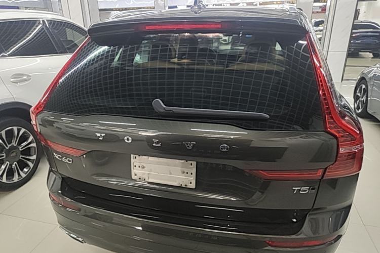 Used Volvo XC60 2018 T5 4x4 Smart Edition Rear