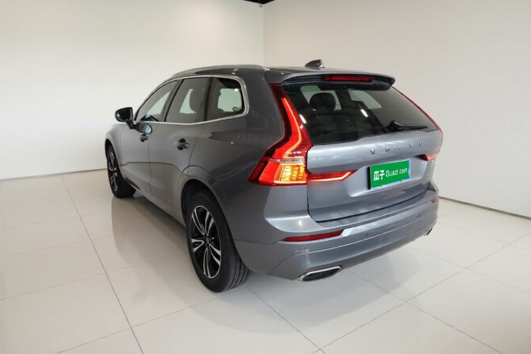 Used Volvo XC60 2018 T5 4x4 Smart Edition Rear Left 45 Deg