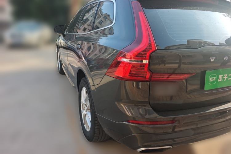 Used Volvo XC60 2018 T5 4x4 Zhiyi Edition Rear Left 45 Deg