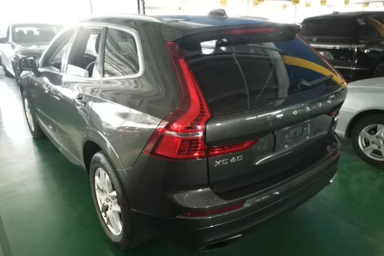 Used Volvo XC60 2018 T5 4x4 Zhiyi Edition Rear Left 45 Deg