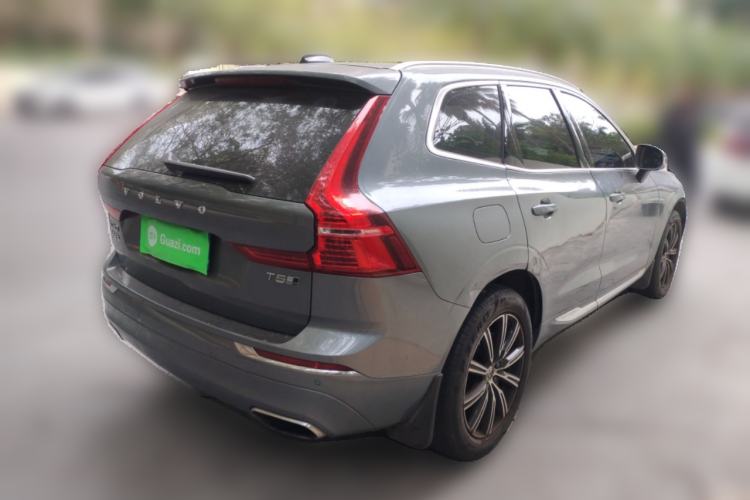 Used Volvo XC60 2018 T5 4x4 Zhiya Luxury Edition Rear Right 45 Deg