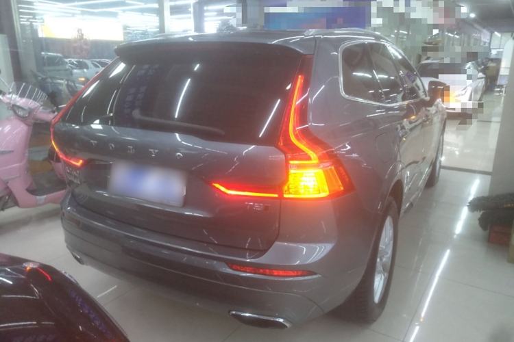 Used Volvo XC60 2018 T5 4x4 Zhiyi Edition Rear Right 45 Deg