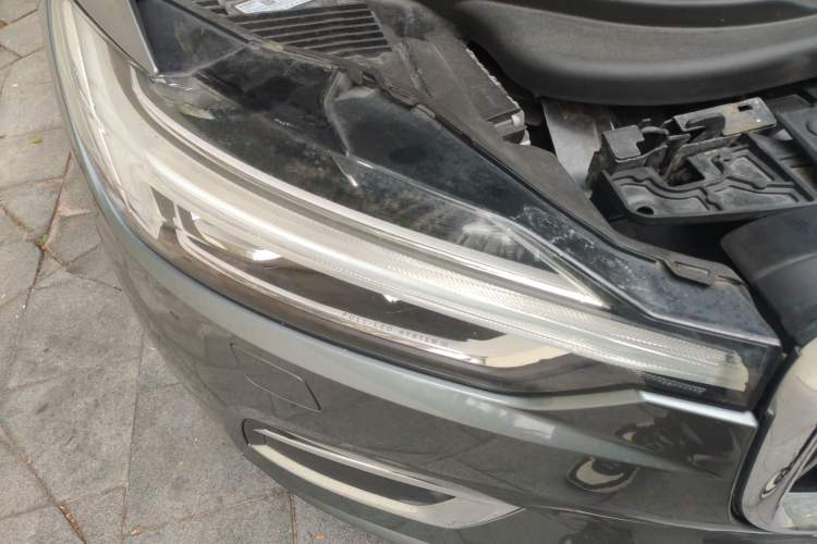 Used Volvo XC60 2018 T5 4x4 Zhiya Luxury Edition Right Front Headlight