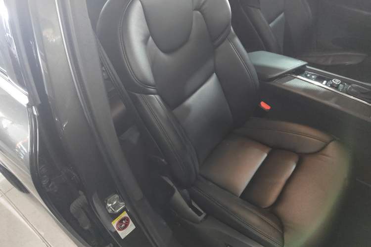 Used Volvo XC60 2018 T4 Zhiyi Edition Right Front Seat
