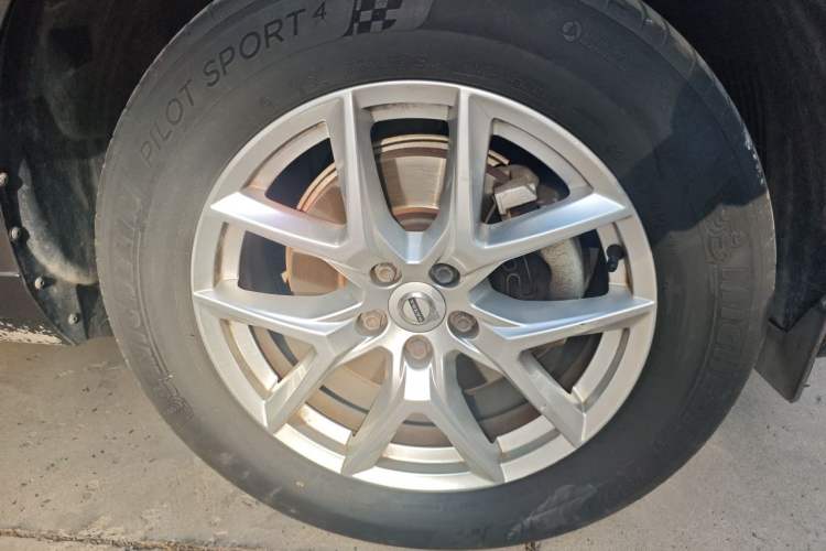 Used Volvo XC60 2018 T5 4x4 Zhiyi Edition Right Front Wheel Hub
