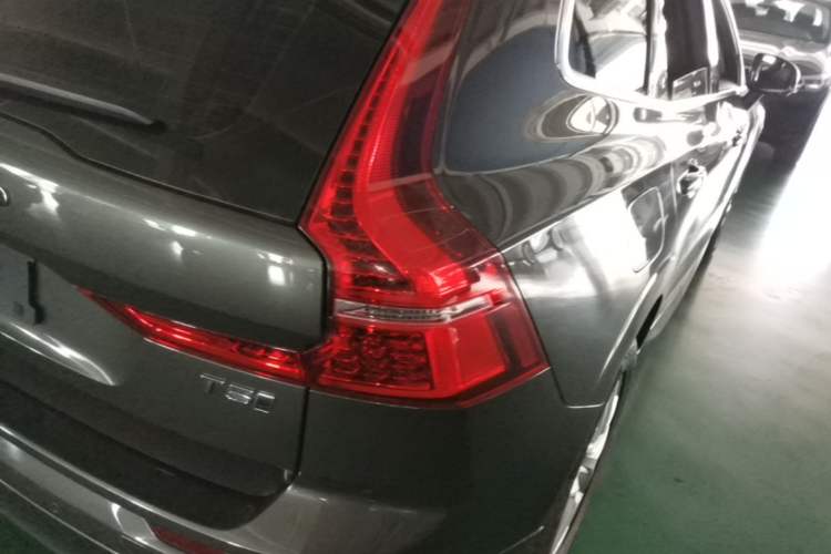 Used Volvo XC60 2018 T5 4x4 Zhiyi Edition Right Rear Taillight