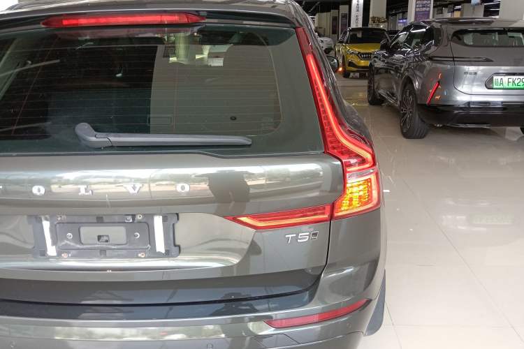 Used Volvo XC60 2018 T5 4x4 Zhiyi Edition Right Rear Taillight