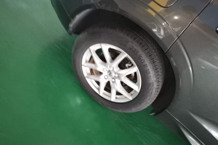 Used Volvo XC60 2018 T5 4x4 Zhiyi Edition Right Rear Wheel Hub