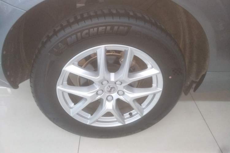 Used Volvo XC60 2018 T5 4x4 Zhiyi Edition Right Rear Wheel Hub
